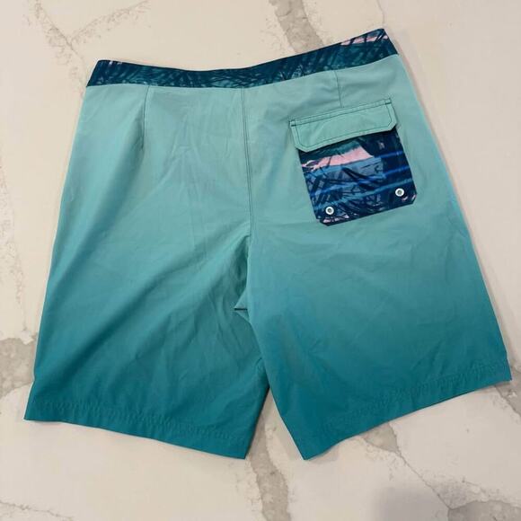 American Eagle Blue Ombré Swim Trunks Men’s Large Board Shorts Summer Vacation - Picture 7 of 10
